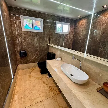 Apartamento Vgfun 233-60m2-2 Quartos2wcs-vistamar-pe Na Areia *